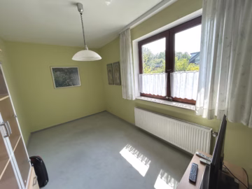 Ein Zuhause für die große Familie - Zimmer 2 EG (77107)