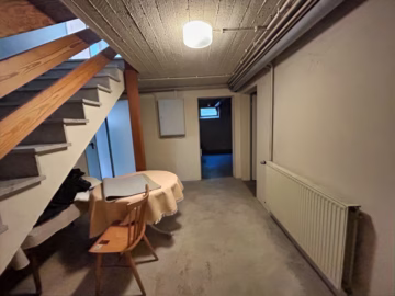 Ein Zuhause für die große Familie - Kellerflur (77124)