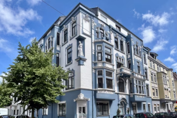 Altbaucharme in gepflegter Wohnanlage - Ansicht (76430)