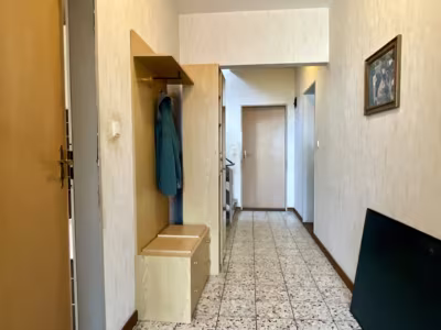 Familienhaus in schöner ländlicher Lage - EG Flur (79849)