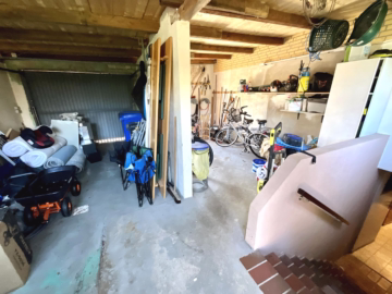 Familienhaus in ruhiger Lage zu verkaufen - Garage (43655)