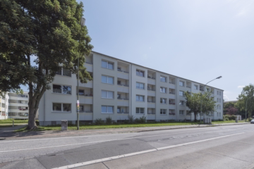 Großzügige Grünanlagen - Gesamtaufnahme (44628)