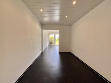 Einziehen oder vermieten - Wohnen / Essen (72898)