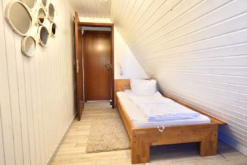 Doppelhaus im Feriengebiet „Achtern Diek“ - Schlafzimmer DG (41620)