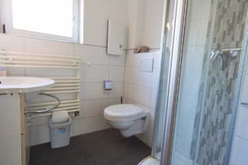 Doppelhaus im Feriengebiet „Achtern Diek“ - Badezimmer DHH 2 (41625)