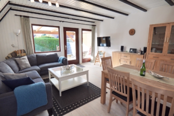 Doppelhaus im Feriengebiet „Achtern Diek“ - Wohnzimmer DHH 2 (41631)