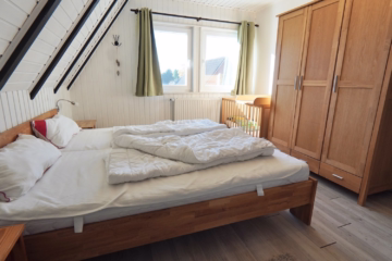 Doppelhaus im Feriengebiet „Achtern Diek“ - Schlafzimmer OG (41635)