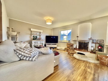 Dorum – Haus sucht Käufer - Wohnen / Essen (49058)
