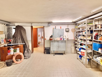Großzügiger Bungalow in ruhiger Wohnlage - Werkstatt Keller (37880)