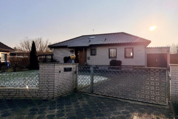 Großzügiger Bungalow in ruhiger Wohnlage, 21775 Ihlienworth, Bungalow