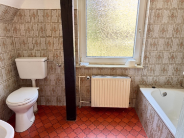 Wohn- und Geschäftshaus - Bad Altbau (36256)