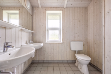 Exklusives Poolhaus im Wasser- und Landschaftspark - Badezimmer (64335)