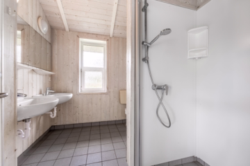 Exklusives Poolhaus im Wasser- und Landschaftspark - Badezimmer (64336)