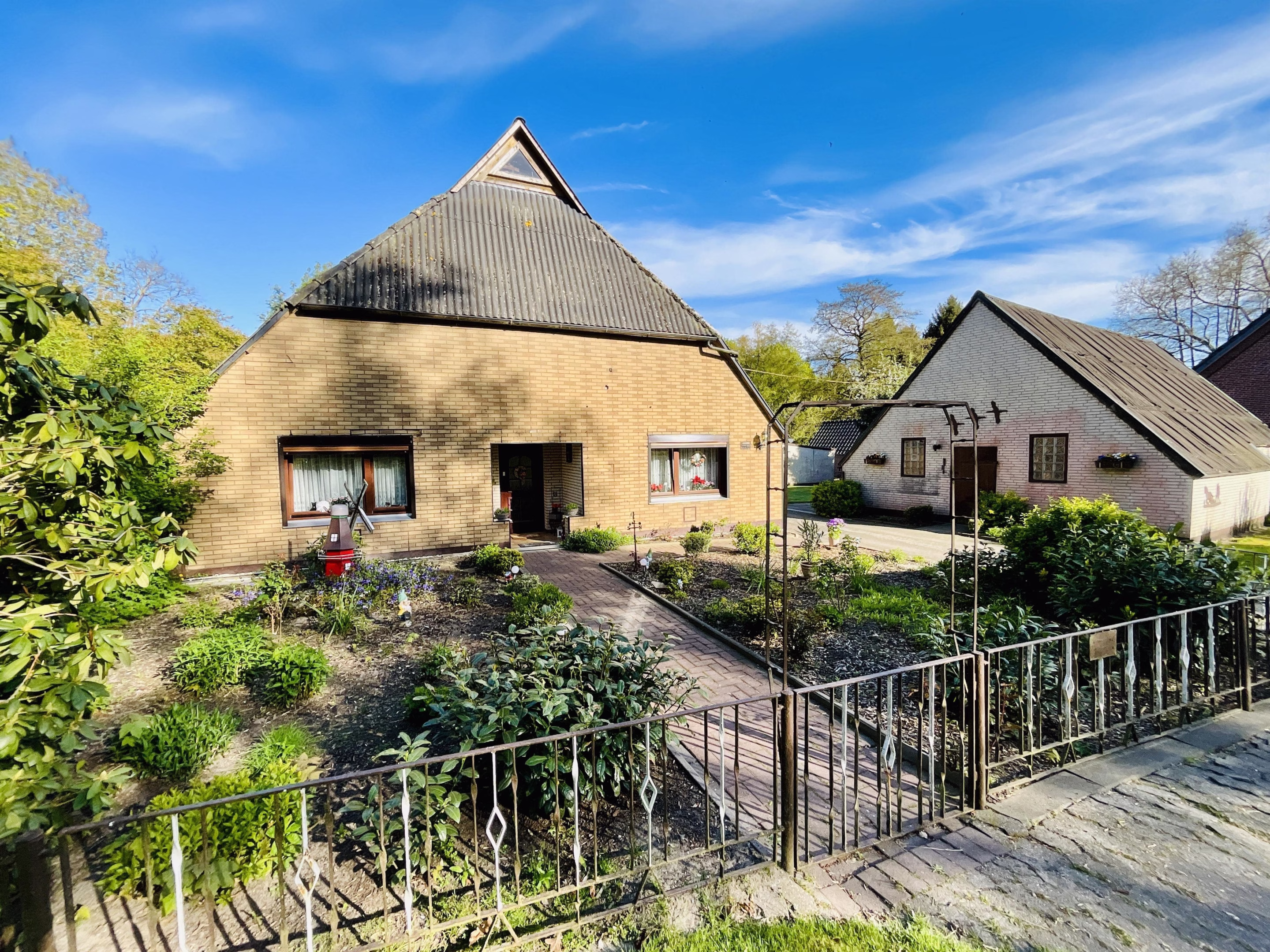 Straßenansicht