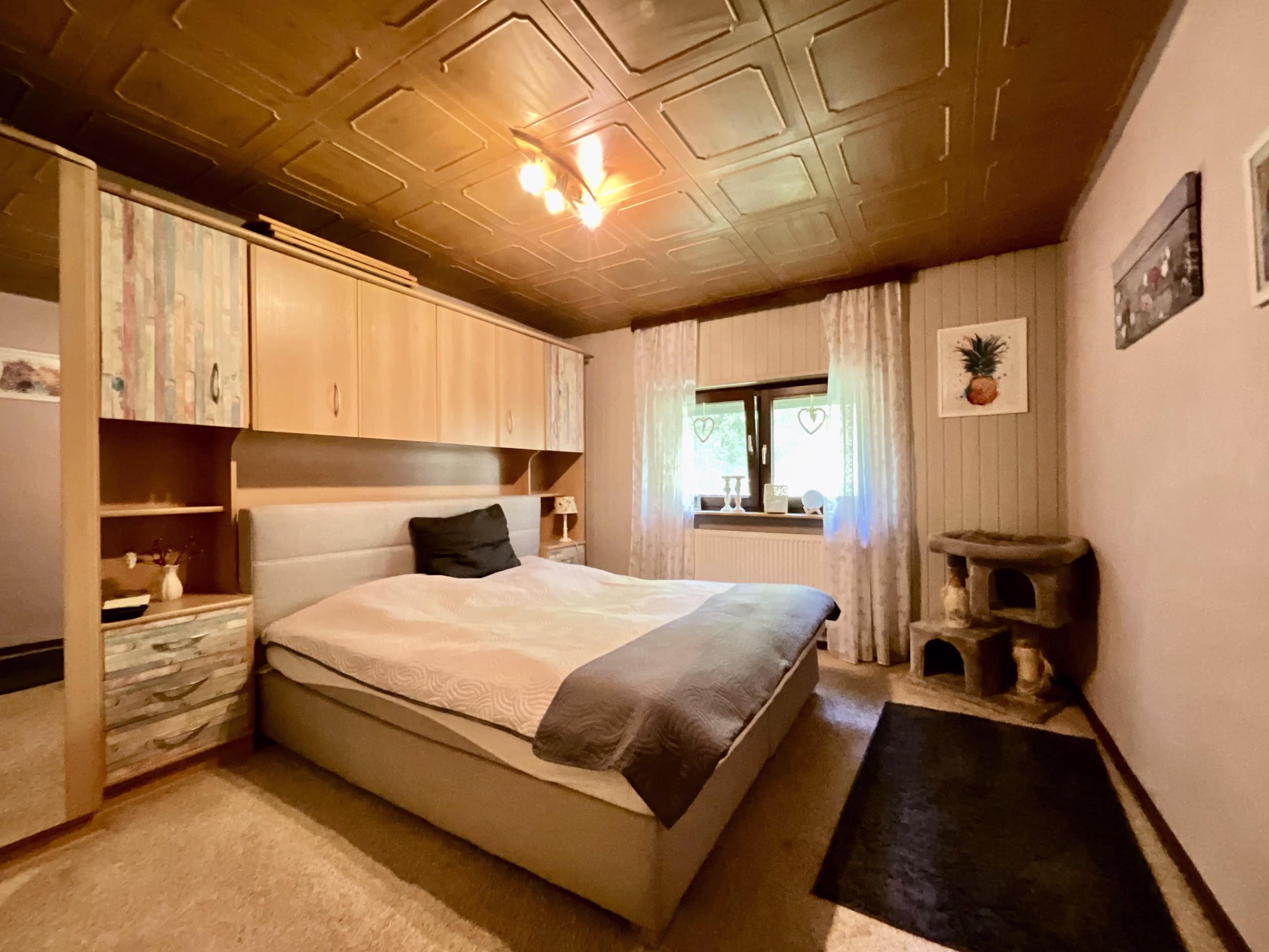 Schlafzimmer hinten