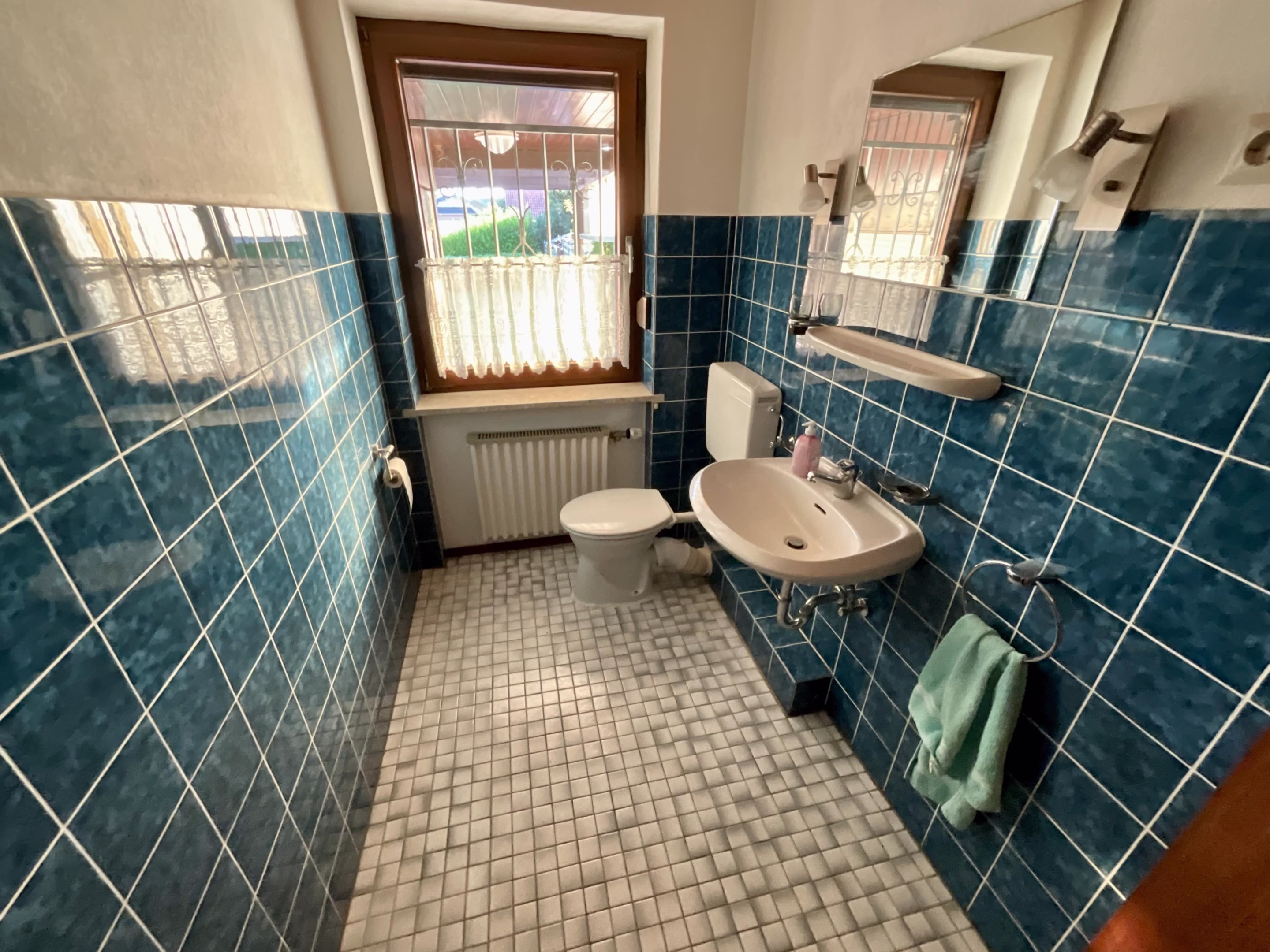 Gäste-WC EG