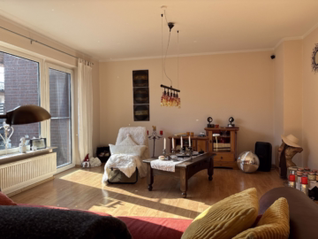 Doppelhaushälfte mit kleinem Garten – Bexhövede - Wohnzimmer (45818)