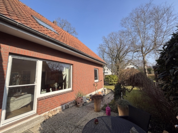 Doppelhaushälfte mit kleinem Garten – Bexhövede - Terrasse (45822)