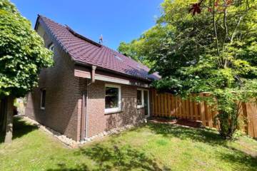Wohnen in ruhiger Lage mit viel Platz und Komfort - Seitenansicht (70296)