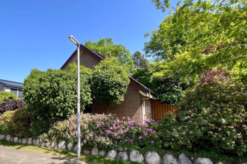 Wohnen in ruhiger Lage mit viel Platz und Komfort - Straßenansicht II (70294)