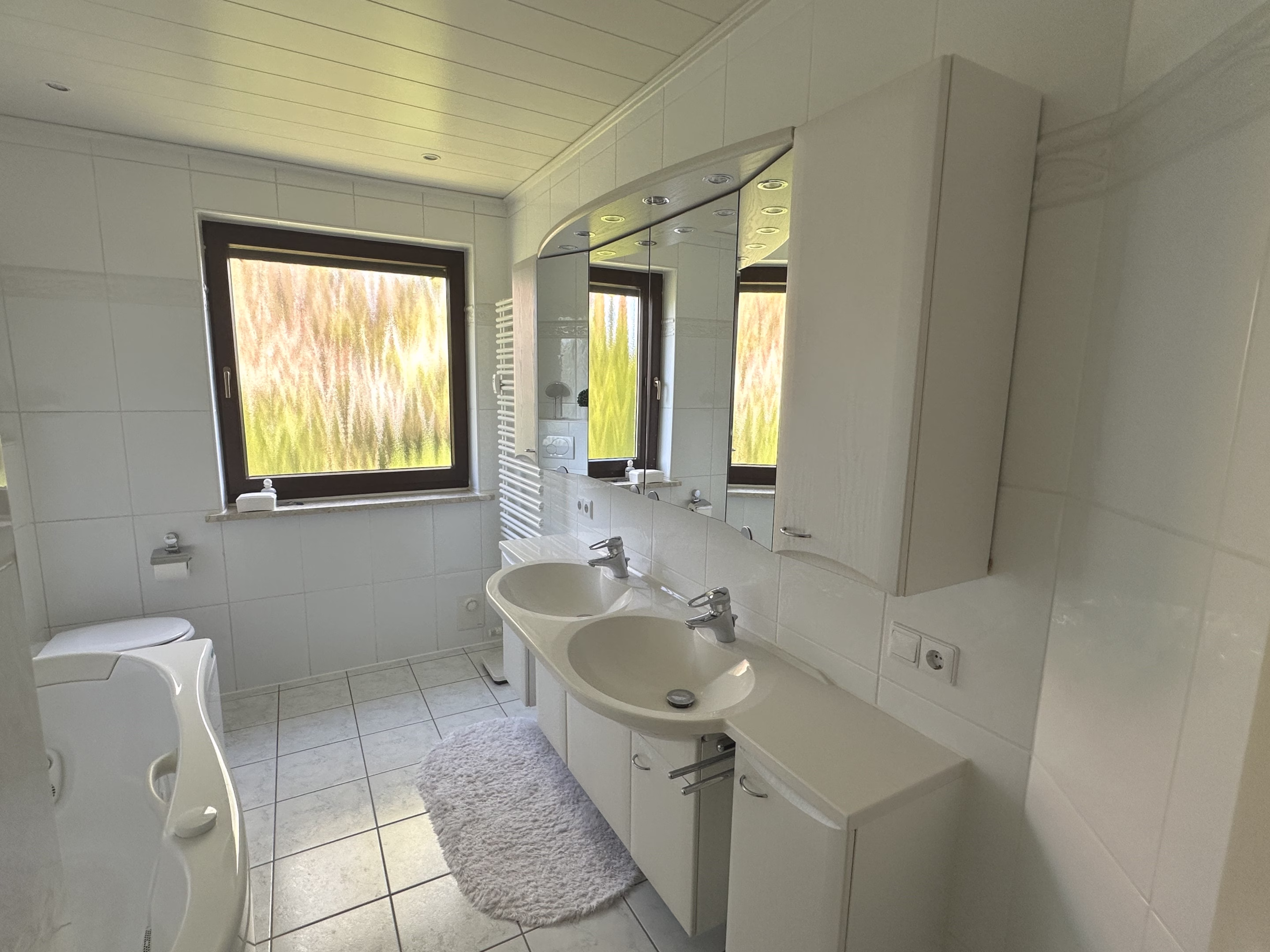 Badezimmer EG