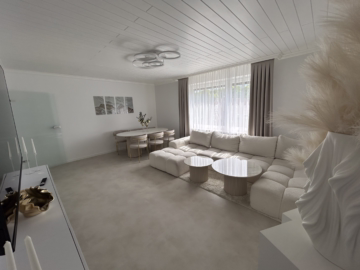 Ein ganz besonderes 3-Familienhaus - Wohnzimmer OG Wohnung 3 (57727)