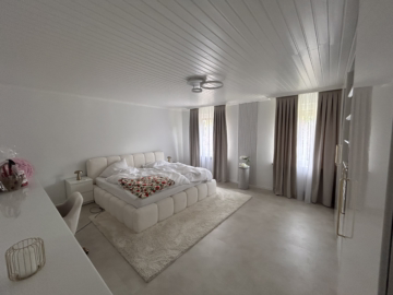 Ein ganz besonderes 3-Familienhaus - Schlafzimmer OG Wohnung 3 (57733)