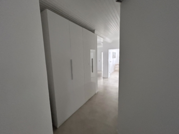 Ein ganz besonderes 3-Familienhaus - Flur OG Wohnung 3 (57734)