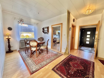 Bungalow mit Garage in ruhiger und begehrter Lage - Diele + Essraum (51713)