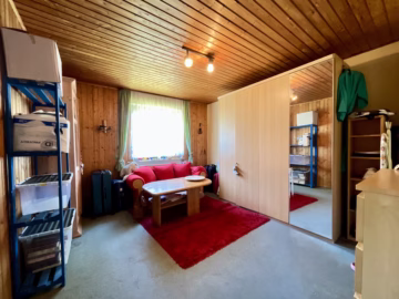 Stadtnah: Einfamilienhaus mit Garage - Zimmer 1 (77167)