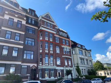 Altbau, wie man ihn sich vorstellt – Brhv. Mitte - Straßenansicht (43818)