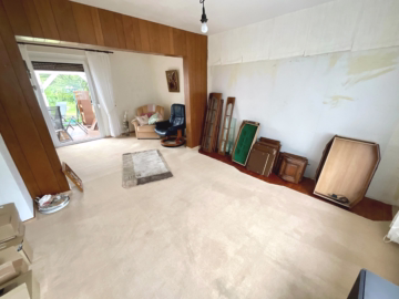 Charmantes Wohnhaus mit großem Grundstück - Wohnzimmer (46365)
