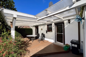 Charmantes Wohnhaus mit großem Grundstück - Terrasse (46364)