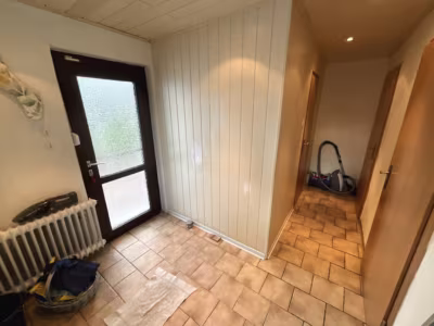 Charmantes Wohnhaus mit großem Grundstück - Waschküche II (80119)