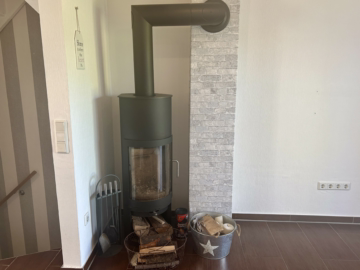 Charmantes kleines Reihenmittelhaus - Kamin (53557)