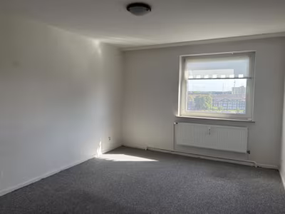 Mitte: 8. OG mit Fahrstuhl und Weserblick - Schlafzimmer (92928)