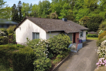 Solides Einfamilienhaus in ruhiger Lage - Außenansicht (53575)