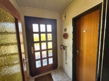 Charmantes Reihenmittelhaus in Sackgassenlage - Eingang (67563)