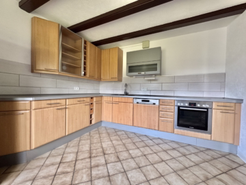 Walmdachbungalow auf parkähnlichem Grundstück - Küche (49937)