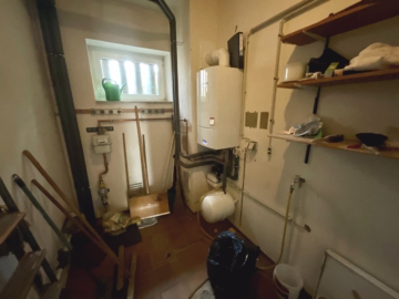 Schönes Gemeindehaus mit großem Garten - Heizungsraum (46226)