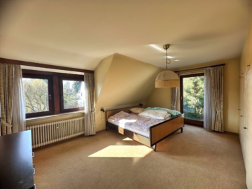 Charmantes Zuhause Nähe Bürgerpark - Schlafzimmer OG (45580)