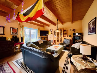 Hier lässt es sich leben: Gut aufgeteiltes EFH - Wohnzimmer (81736)