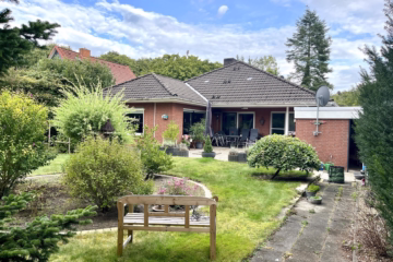 Bungalow in Parknähe – vermietet - Gartenübersicht (43513)