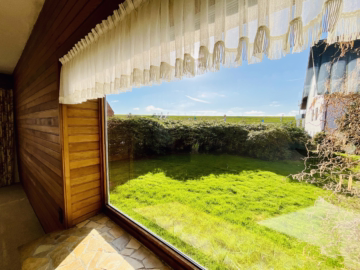 Schönes Landhaus mit großer Diele am Weserdeich - Ausblick zum Deich (44511)