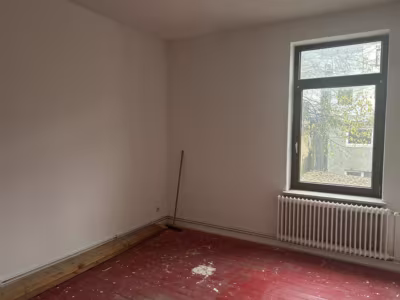 Mehrfamilienhaus mit 7 Wohnungen und Lager in Lehe - Schlafzimmer (85282)