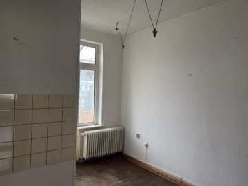 Mehrfamilienhaus mit 7 Wohnungen und Lager in Lehe - Küche 2 Zi.-Wo (37931)