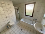 Badezimmer 1 Oberschoss - Zweifamilienhaus im schönen Bederkesa