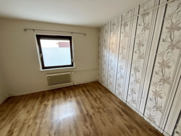 Zweifamilienhaus im schönen Bederkesa - Schlafzimmer Erdgeschoss (44916)