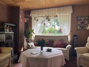 Erbpachtgrundstück: Haus am Fluss in Buschkämpen - Wohnzimmer (40268)
