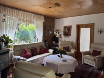 Erbpachtgrundstück: Haus am Fluss in Buschkämpen - Wohnzimmer Ansicht 2 (40270)